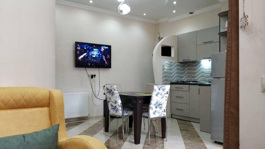 באטומי Apartment Face מראה חיצוני תמונה